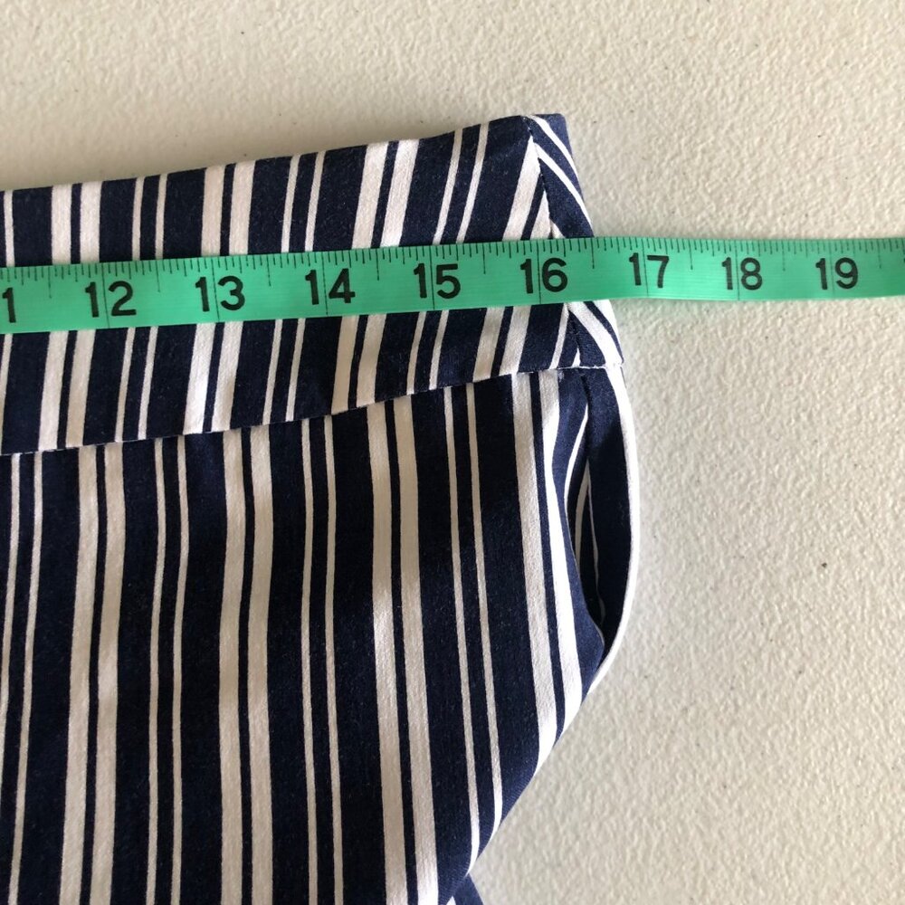 Chico's So Slimming Women's Size 1 (M) Crop Pant Navy White Vertical Stripe NWOT - Picture 12 of 14